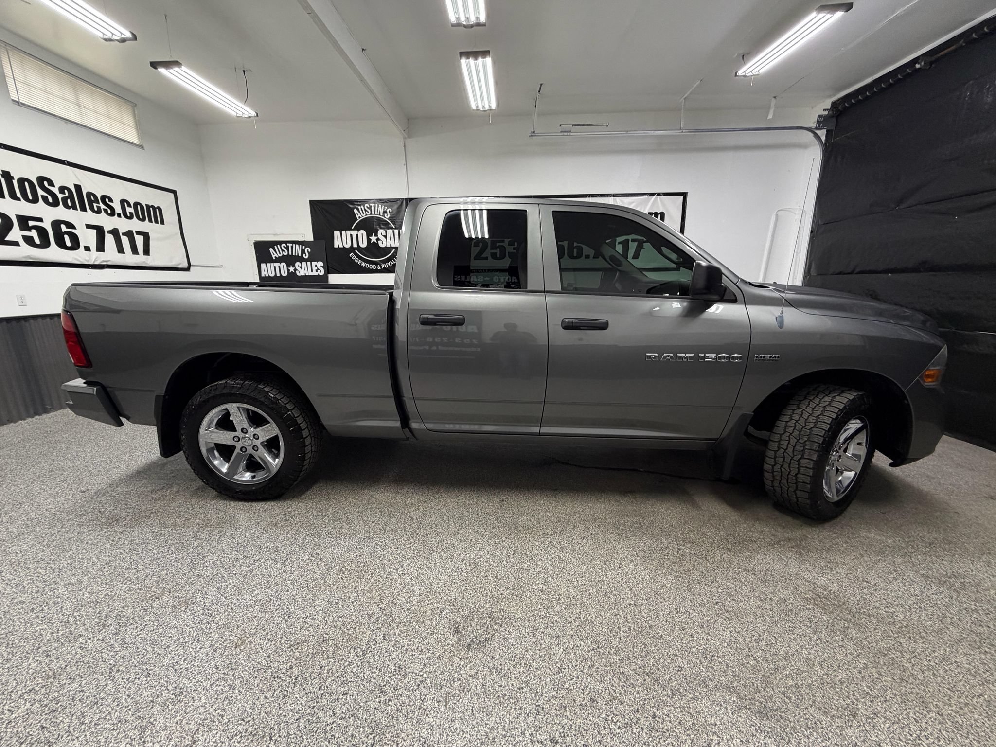 Used 2012 RAM 1500 Express AWD/4WD image 2