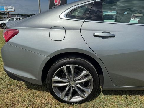 Used 2024 Chevrolet Malibu LT FWD image 9