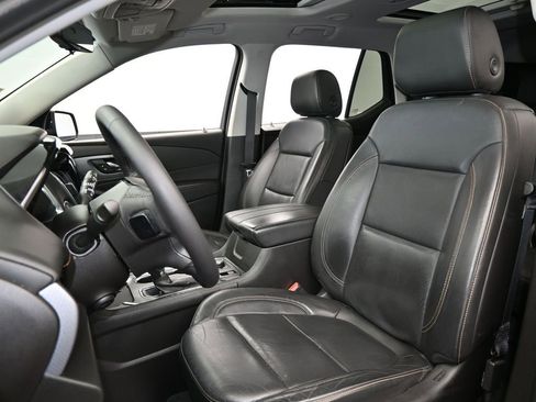 Used 2021 Chevrolet Traverse Premier w/ Redline Edition image 10