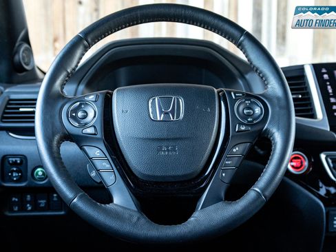 Used 2017 Honda Ridgeline Black Edition image 13