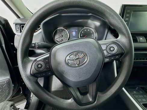 Certified 2022 Toyota RAV4 XLE image 9