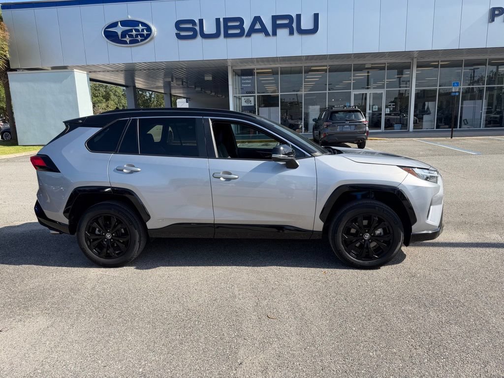 Used 2023 Toyota RAV4 XSE AWD/4WD image 2