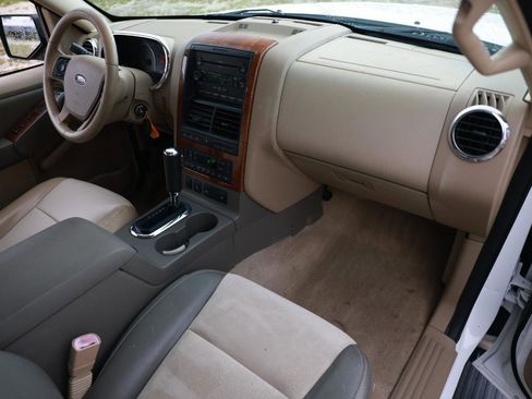 Used 2007 Ford Explorer Eddie Bauer RWD image 18