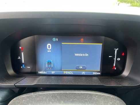 Used 2025 Ford Maverick XL w/ Equipment Group 102A image 12