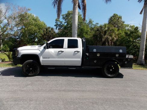 Used 2017 GMC Sierra 2500 4x4 Double Cab w/ Sierra Convenience Package image 6