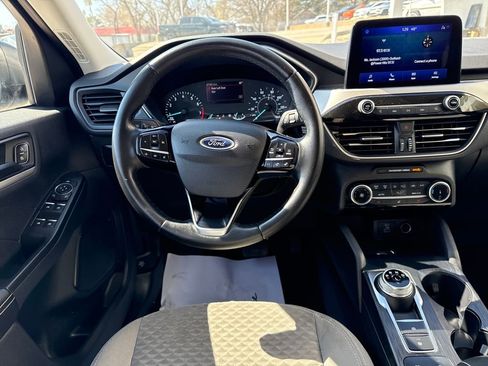 Used 2022 Ford Escape SE w/ Cold Weather Package AWD/4WD image 24
