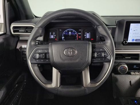 Used 2025 Toyota 4Runner SR5 image 21
