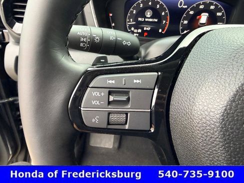 Certified 2025 Honda Pilot Elite image 36