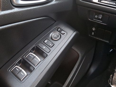 Used 2023 Honda Civic EX-L image 25