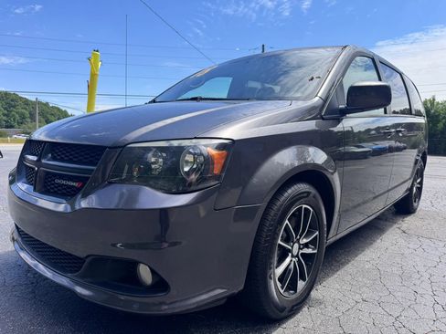 Used 2018 Dodge Grand Caravan GT FWD image 3