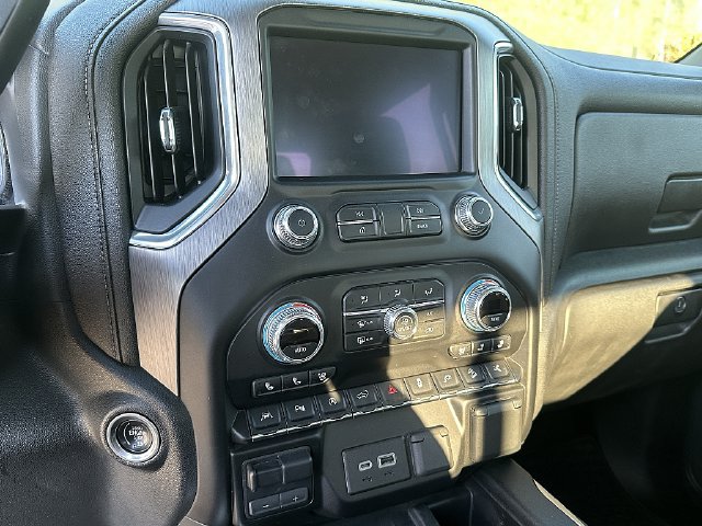 Used 2019 GMC Sierra 1500 Denali w/ Denali Ultimate Package AWD/4WD image 8