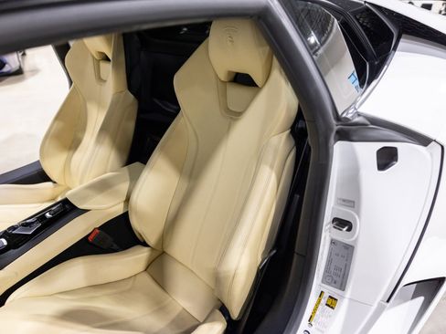 Used 2016 Lamborghini Huracan LP 610-4 image 32