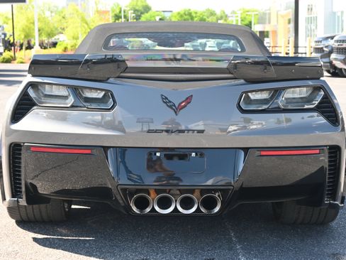 Used 2015 Chevrolet Corvette Z06 w/ 3LZ Preferred Equipment Group RWD image 11