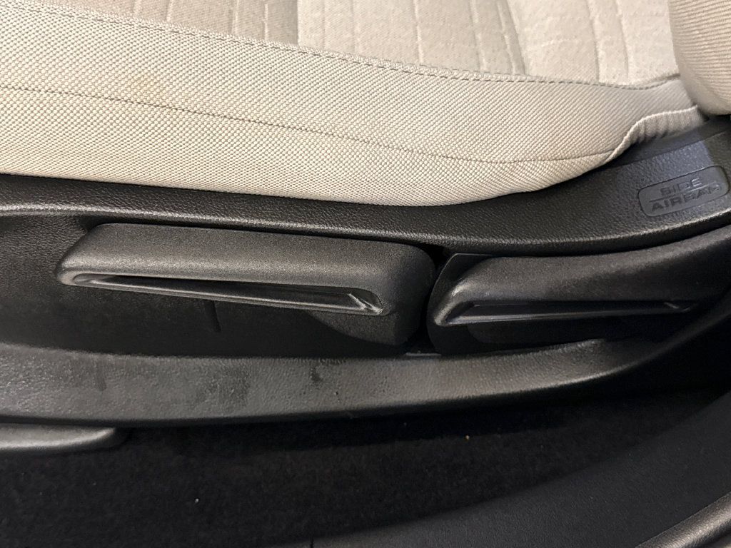 Certified 2025 Honda HR-V LX image 20