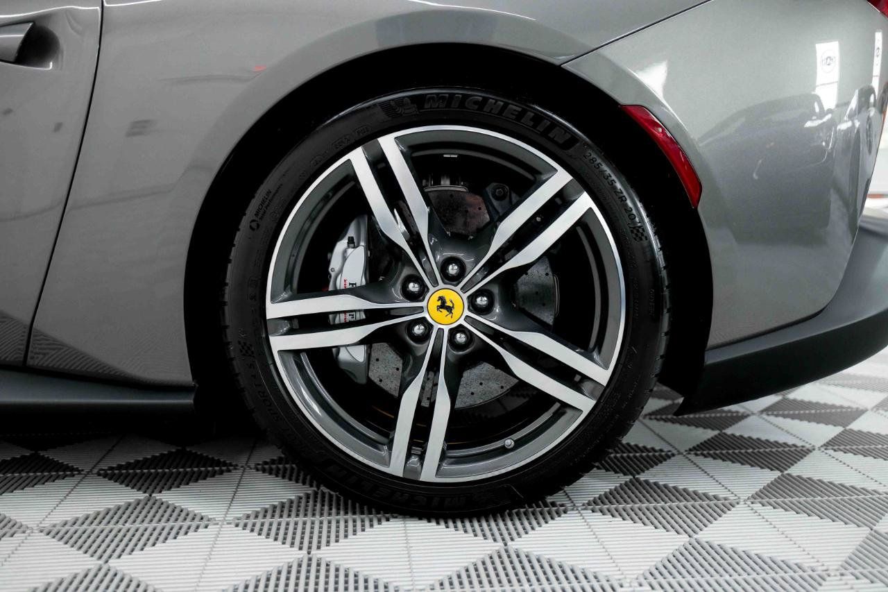 Used 2020 Ferrari Portofino RWD image 49