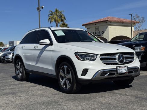 Used 2022 Mercedes-Benz GLC 300 image 1