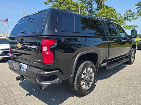 Used 2025 Chevrolet Silverado 2500 Custom w/ Custom Value Package AWD/4WD image 5