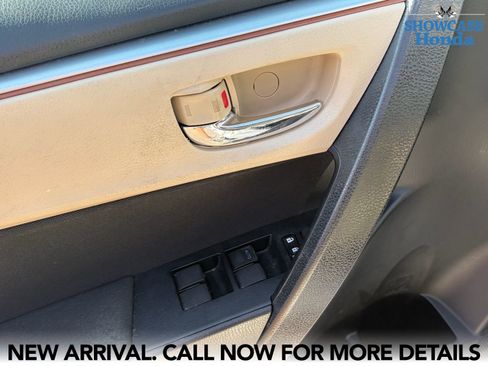 Used 2016 Toyota Corolla LE FWD image 13