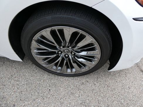 Used 2018 Lexus LS 500 AWD w/ Interior Upgrade Package image 32