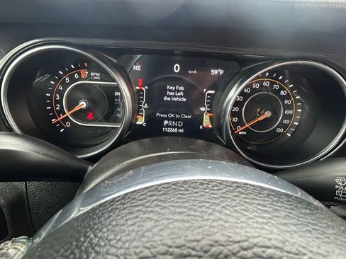 Used 2021 Jeep Wrangler Unlimited Sahara image 9