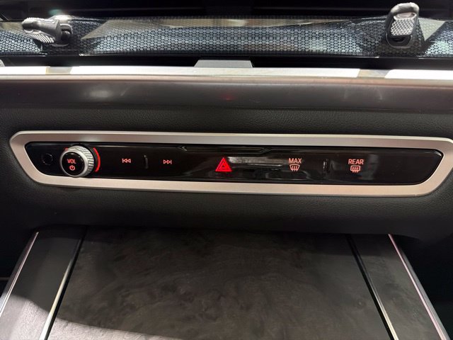 Certified 2025 BMW X5 xDrive50e w/ M Sport Package AWD/4WD image 36