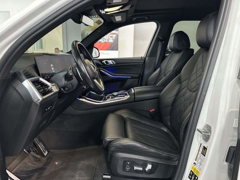 Used 2024 BMW X5 xDrive40i w/ M Sport Package AWD/4WD image 12