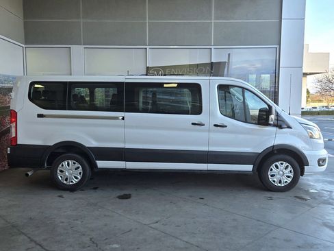 Used 2023 Ford Transit 350 XLT image 4