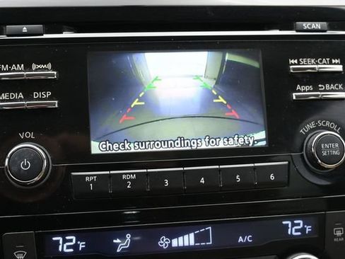 Used 2016 Nissan Rogue SV FWD image 45