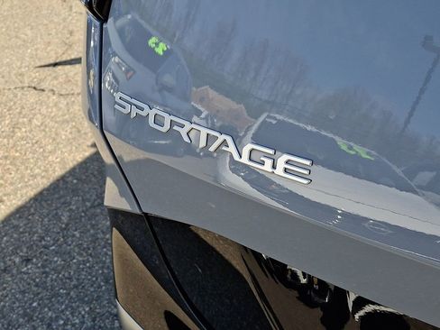 Used 2024 Kia Sportage SX AWD/4WD image 32