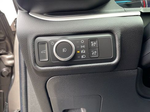 Used 2021 Ford Explorer XLT w/ Equipment Group 202A image 14