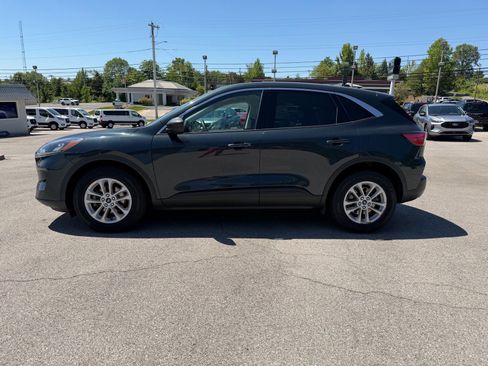 Used 2022 Ford Escape SE w/ Convenience Package FWD image 11