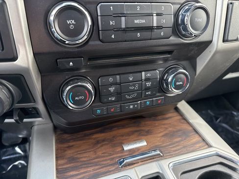 Used 2018 Ford F150 Lariat image 20