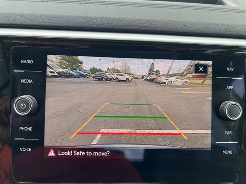 Used 2023 Volkswagen Atlas SEL Premium image 21