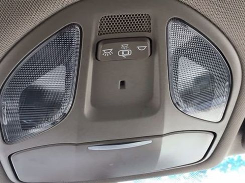 Used 2017 Hyundai Santa Fe Sport image 21