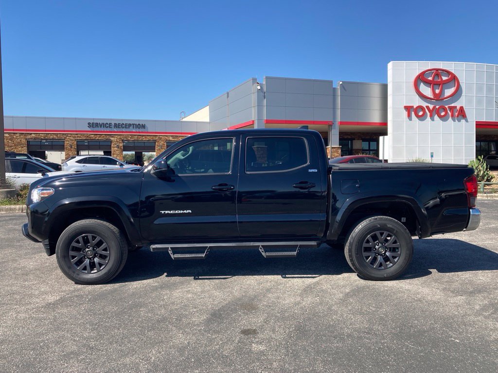 Used 2023 Toyota Tacoma SR5 RWD image 7