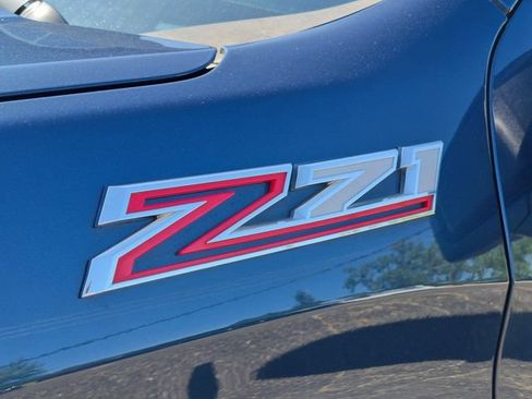 Used 2021 Chevrolet Silverado 1500 LT Trail Boss w/ Bed Protection Package AWD/4WD image 9