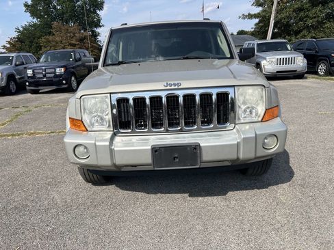 Used 2008 Jeep Commander Sport AWD/4WD image 14