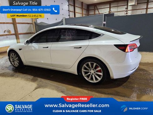 Used 2019 Tesla Model 3 AWD/4WD image 3