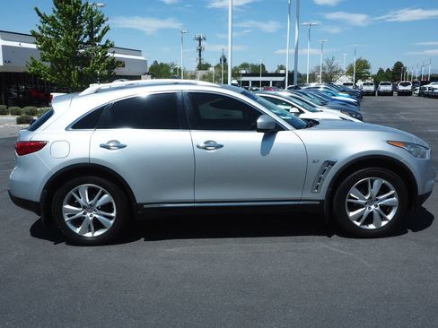 Used 2014 INFINITI QX70 AWD w/ Premium Package image 8
