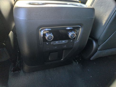 New 2026 GMC Yukon Elevation image 21