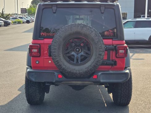 Used 2018 Jeep Wrangler Unlimited Sport S AWD/4WD image 5