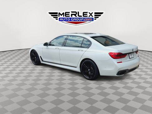 Used 2019 BMW 750i w/ Executive Package RWD image 6