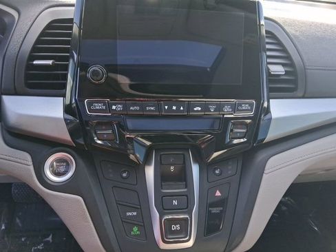 Used 2018 Honda Odyssey EX-L image 22