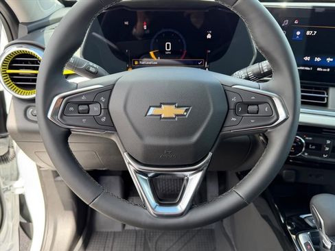 New 2026 Chevrolet Trax LT w/ Driver Confidence Package FWD image 10