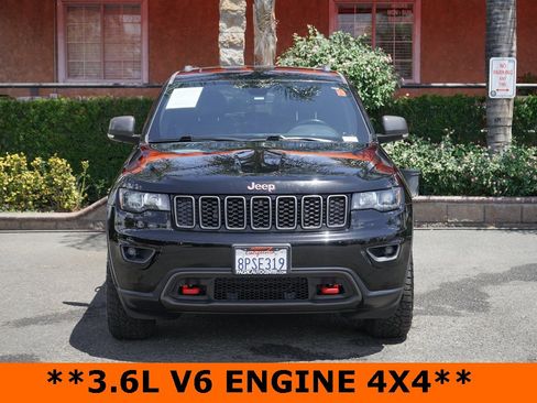 Used 2020 Jeep Grand Cherokee Trailhawk image 3