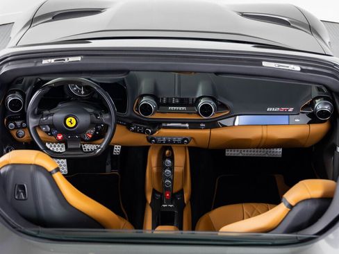 Used 2023 Ferrari 812 GTS RWD image 44