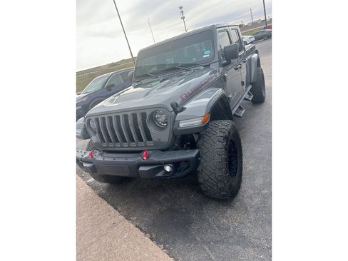 Used 2020 Jeep Gladiator Rubicon image 1
