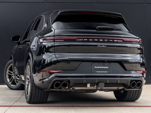 New 2025 Porsche Cayenne Turbo AWD/4WD image 3