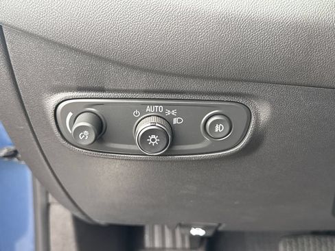 Certified 2024 Chevrolet Equinox Premier FWD image 18