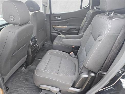 Used 2023 GMC Acadia SLE w/ Driver Convenience Package image 10